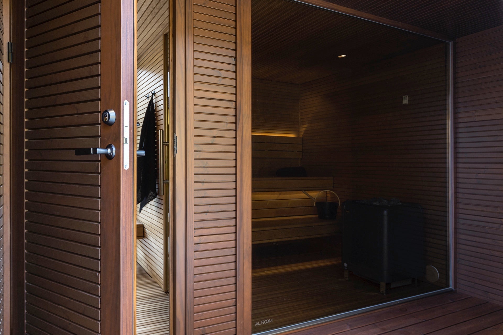 Auroom Sauna Auroom Natura Modern Outdoor Sauna with Changing Room