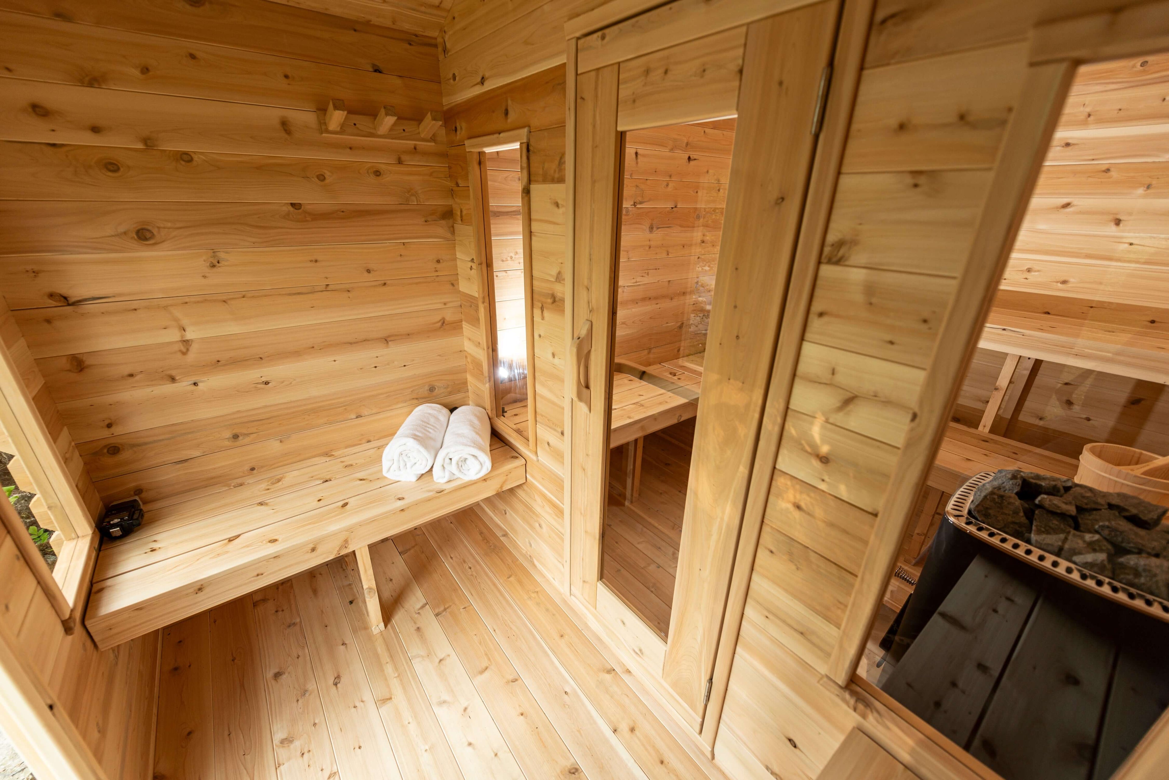Dundalk LeisureCraft Sauna Dundalk CT Georgian 6 Person Outdoor Sauna with Changeroom